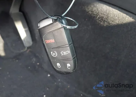 2018 Chrysler 300 300S z USA, uszkodzony, nr VIN 2C3CCABG3JH191564